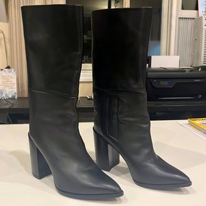 Like New! Stuart Weitzman 'Straighten' Pointy Toe Boot Black Leather sz 6